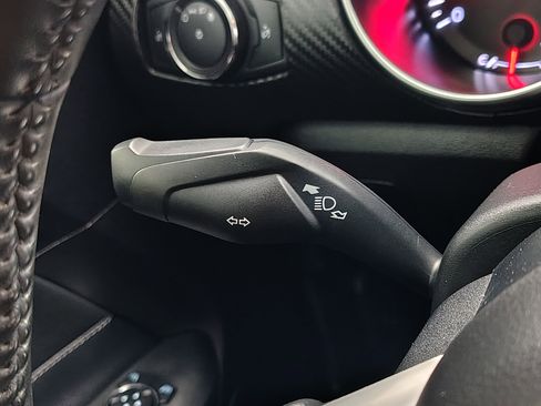 Used 2018 Ford Mustang Coupe image 33