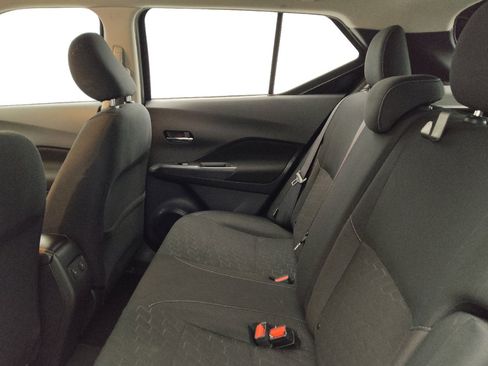 Used 2023 Nissan Kicks SV FWD image 18