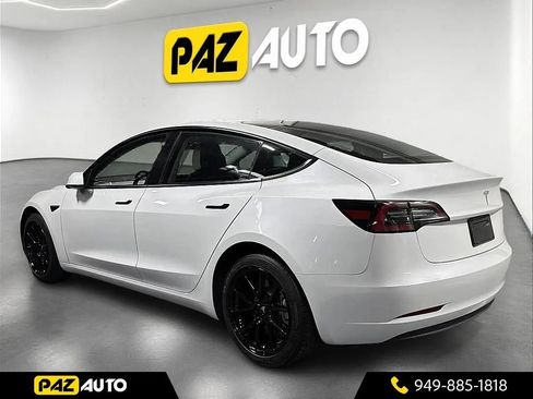 Used 2023 Tesla Model 3 Standard Range RWD image 3