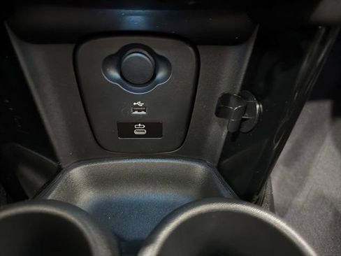 Used 2024 MINI Cooper S FWD image 36