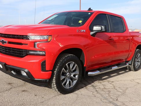 Used 2022 Chevrolet Silverado 1500 RST image 3