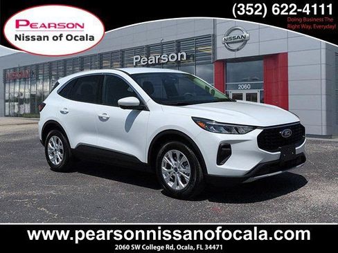 Used 2023 Ford Escape Active w/ Tech Pack #2 FWD image 1