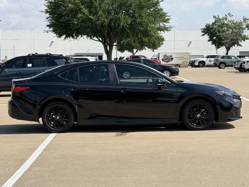 Used 2025 Toyota Camry LE FWD image 3