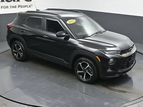 Used 2023 Chevrolet TrailBlazer RS w/ Convenience Package AWD/4WD image 48