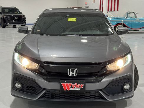 Used 2019 Honda Civic EX image 18