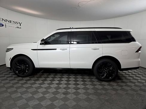 New 2025 Lincoln Navigator Reserve w/ Jet Appearance Package image 8