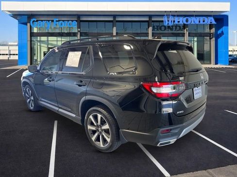 Certified 2023 Honda Pilot Elite image 3