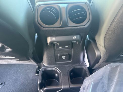 New 2026 Jeep Gladiator Mojave image 28