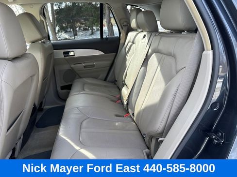 Used 2013 Lincoln MKX AWD w/ Class II Trailer Tow Pkg image 18