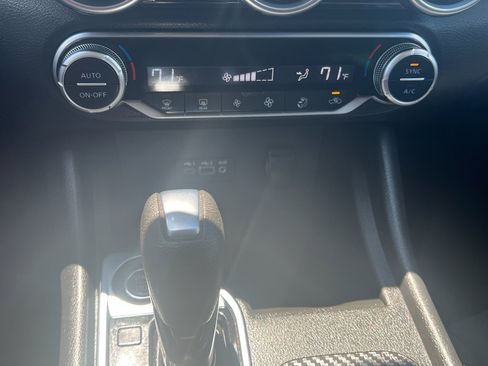 Used 2021 Nissan Sentra SV FWD image 24