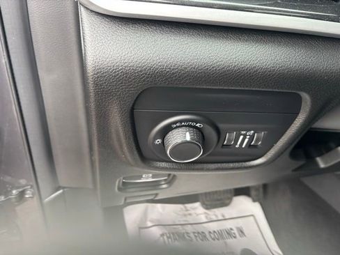 Used 2022 Jeep Grand Cherokee Altitude image 9