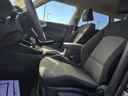 Used 2024 Kia Soul LX w/ Option Group 015 image 5