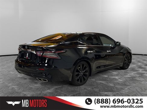 Used 2023 Nissan Maxima Platinum image 3