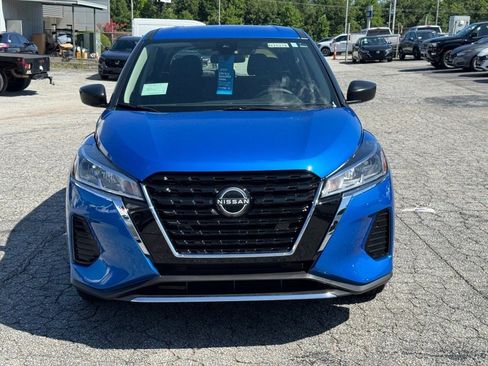 New 2025 Nissan Kicks Play S image 8