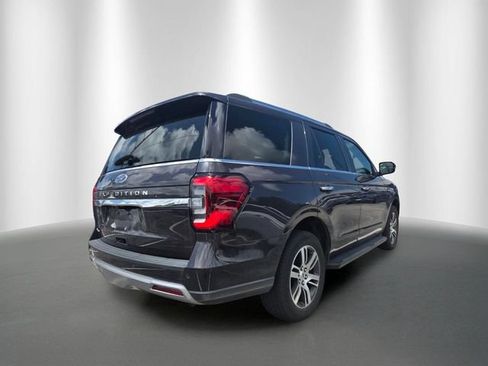Used 2024 Ford Expedition Limited RWD image 4