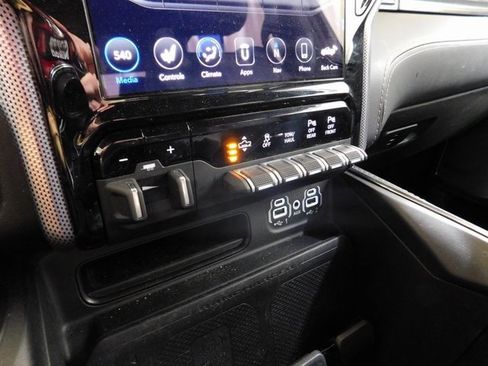 Used 2021 RAM 1500 Limited w/ Night Edition image 30