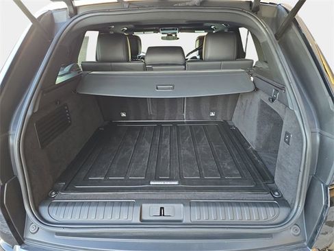 Used 2020 Land Rover Range Rover Sport HSE image 14