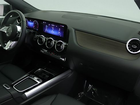 Certified 2026 Mercedes-Benz GLA 250 4MATIC image 22