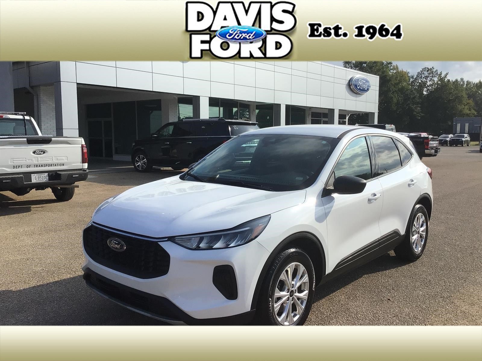 Certified 2025 Ford Escape Active FWD image 1