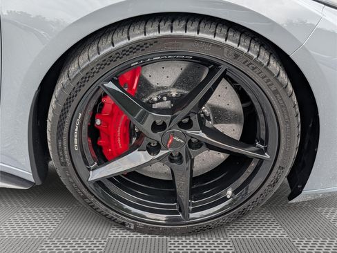 Used 2025 Chevrolet Corvette E-Ray AWD/4WD image 10