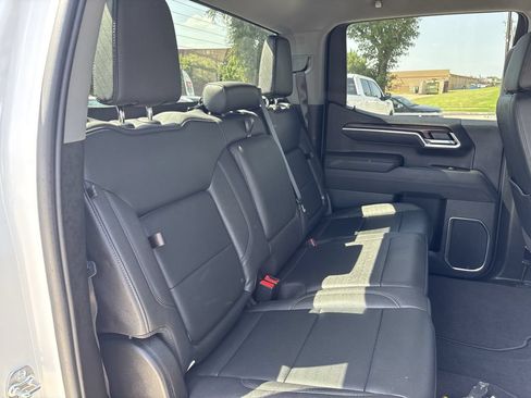Used 2026 GMC Sierra 1500 SLT AWD/4WD image 26