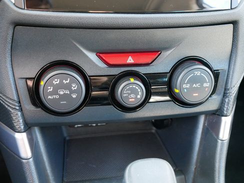 Used 2022 Subaru Forester Premium image 23