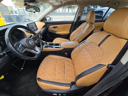 Used 2022 Nissan Sentra SV w/ SV Premium Package FWD image 7