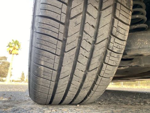 Used 2023 Toyota Camry SE FWD image 17