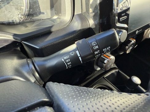 Used 2024 Toyota 4Runner TRD Off-Road image 21