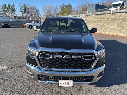 New 2026 RAM 1500 4x4 Crew Cab image 4