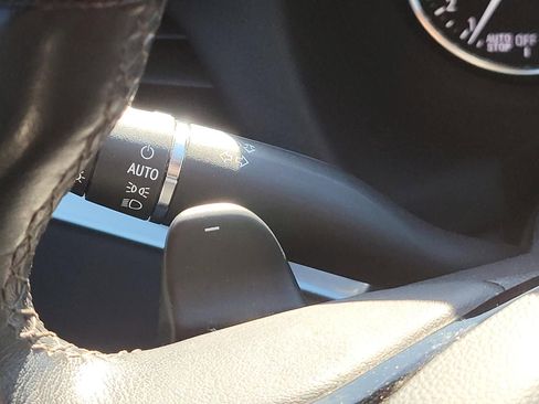 Used 2023 Buick Enclave Avenir w/ Avenir Technology Package image 27