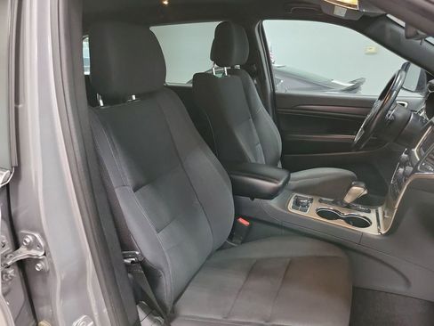 Used 2016 Jeep Grand Cherokee Laredo w/ Quick Order Package 23E image 26