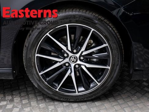 Used 2024 Toyota Camry SE image 30