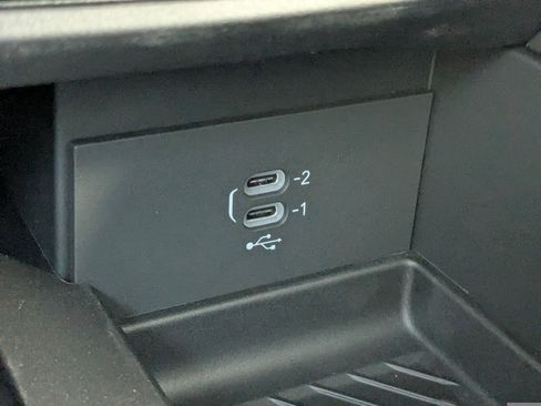 New 2026 Chrysler Pacifica Limited image 22