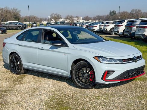 New 2026 Volkswagen Jetta GLI Autobahn image 3