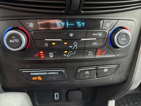 Used 2018 Ford Escape SE image 27