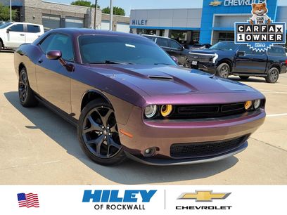 Used 2020 Dodge Challenger SXT w/ Blacktop Package