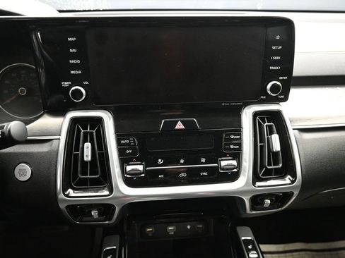 Used 2021 Kia Sorento SX AWD/4WD image 15