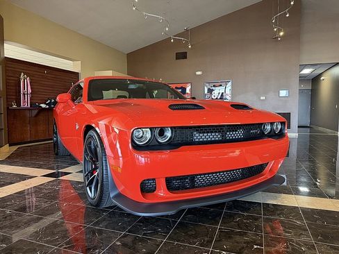 Used 2023 Dodge Challenger SRT Hellcat w/ Driver Convenience Group RWD image 1