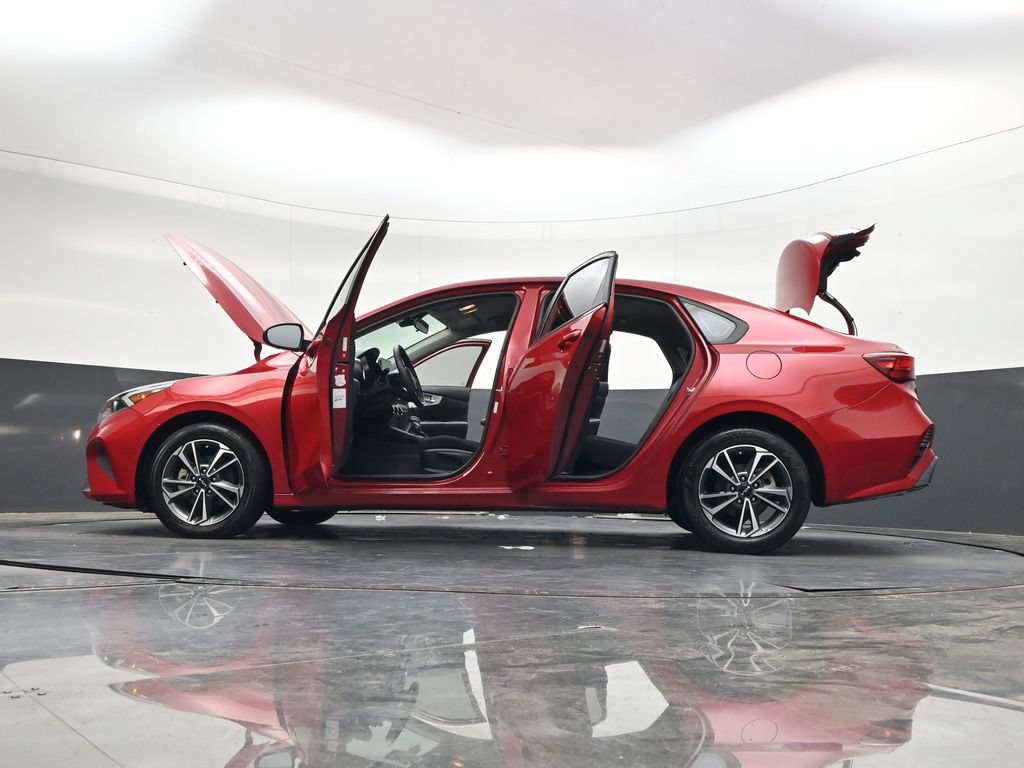 Used 2023 Kia Forte LXS FWD image 39