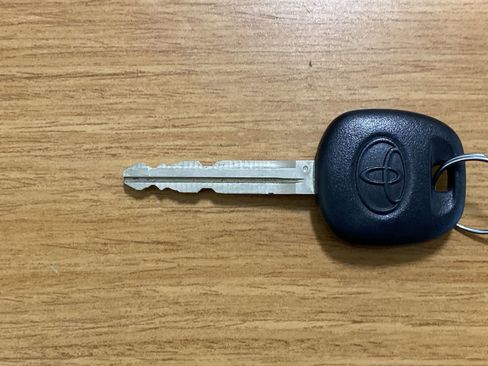 Used 2008 Toyota Camry LE image 38