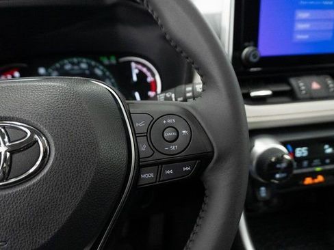 Used 2025 Toyota RAV4 XLE Premium image 24