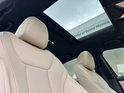 Used 2023 BMW 330i Sedan w/ Parking Assistance Package image 15