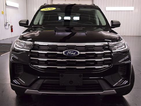 New 2026 Ford Explorer Active AWD/4WD image 2
