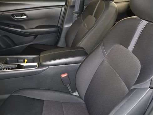 Used 2024 Nissan Sentra SV image 36