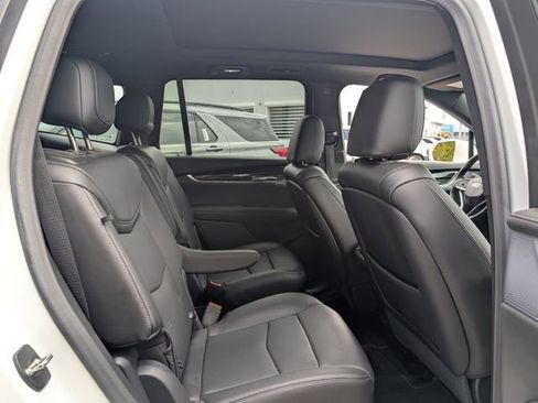 Used 2020 Cadillac XT6 Premium Luxury FWD image 13