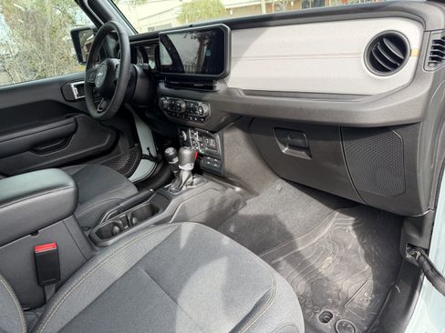 Used 2024 Jeep Wrangler Sport S image 22