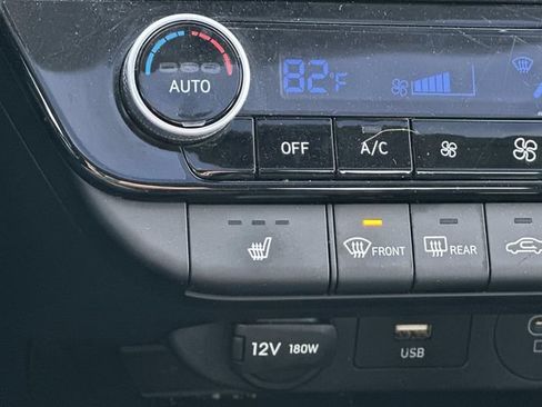 Used 2024 Hyundai Elantra Limited FWD image 28