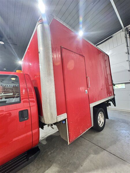 Used 2016 Ford F550 Luxury RWD image 6
