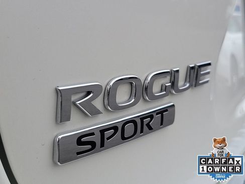 Used 2019 Nissan Rogue Sport SL FWD image 7